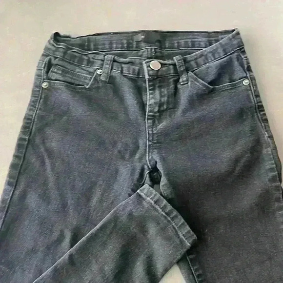 Forever 21 Black Skinny Jeans Sz 24 - Picture 1 of 5